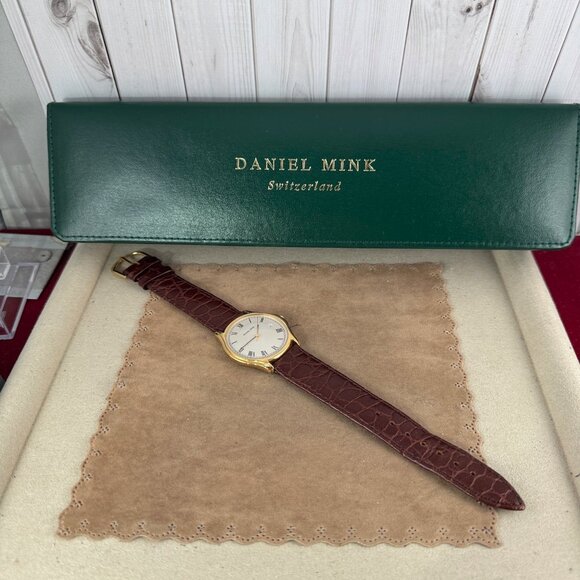 Vintage Stunning Daniel Mink Designer Swiss Made Watch extra thin 6.5MM - Picture 10 of 10